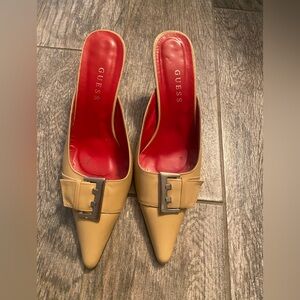 VINTAGE guess kitten heel sandal